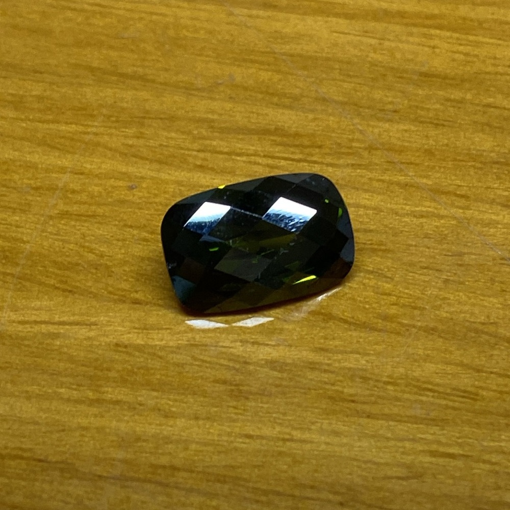 Large Green Tourmaline - Picture 6 of 9